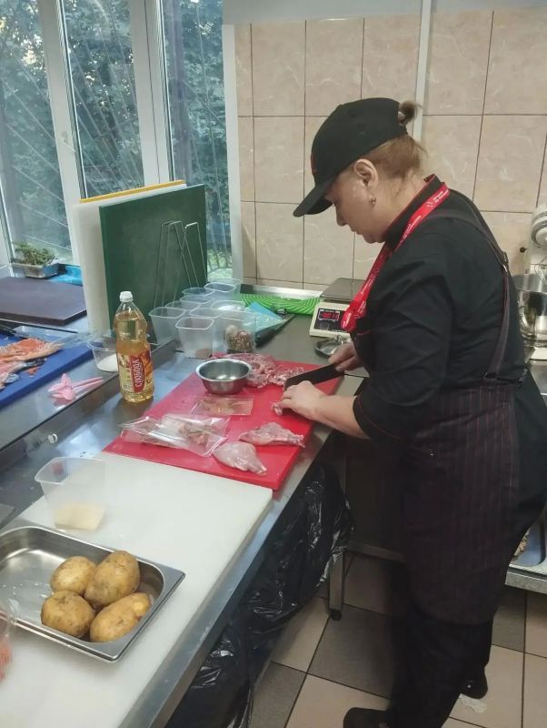Лучший повар Запорожской области приняла участие в федеральном этапе конкурса «Лучший по профессии» в номинации «Повар» Лучший повар Запорожской области приняла участие в федеральном этапе конкурса «Лучший по профессии» в номинации «Повар»