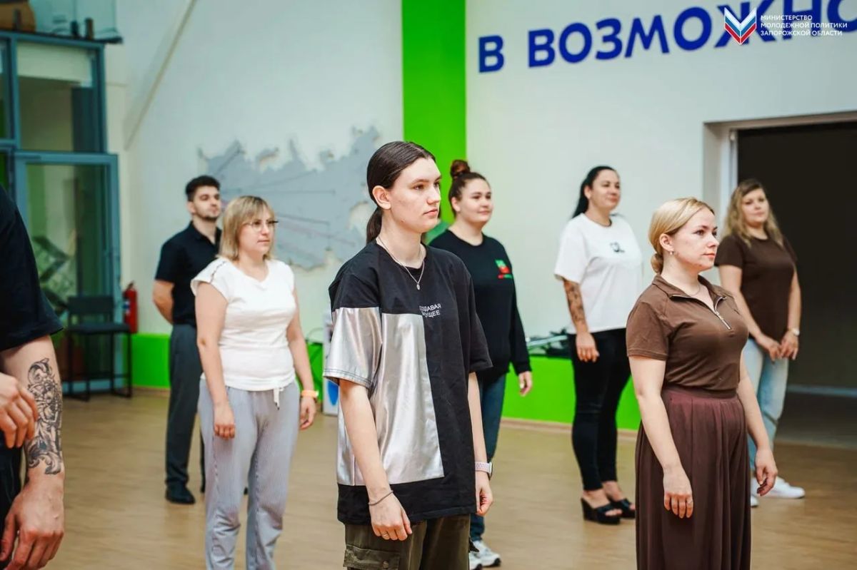 Утро по-настоящему доброе, когда начинается с зарядки Утро по-настоящему доброе, когда начинается с зарядки