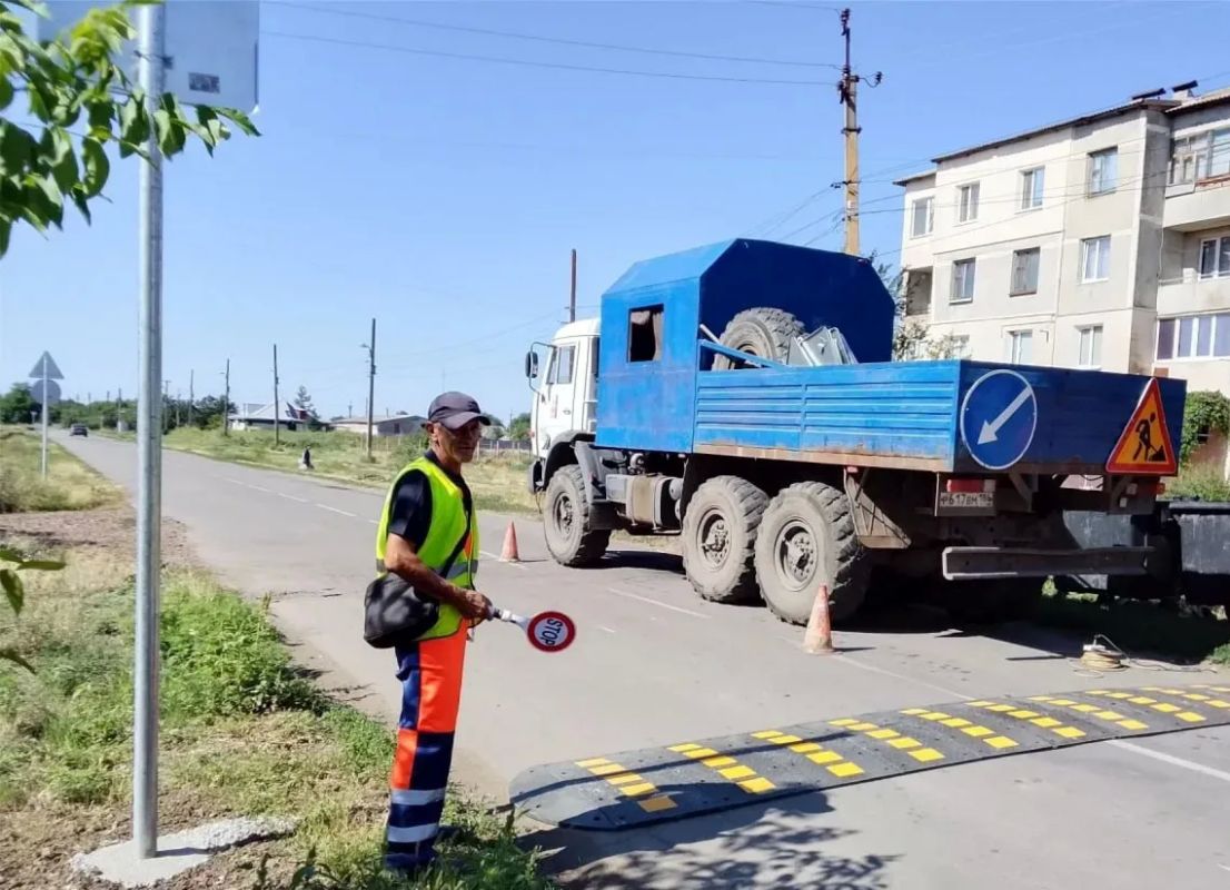Монтаж искусственной дорожной неровности — важный элемент повышения безопасности движения Монтаж искусственной дорожной неровности — важный элемент повышения безопасности движения