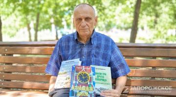 Мелитопольский писатель Сергей Авдеенко выпустил три новые книги