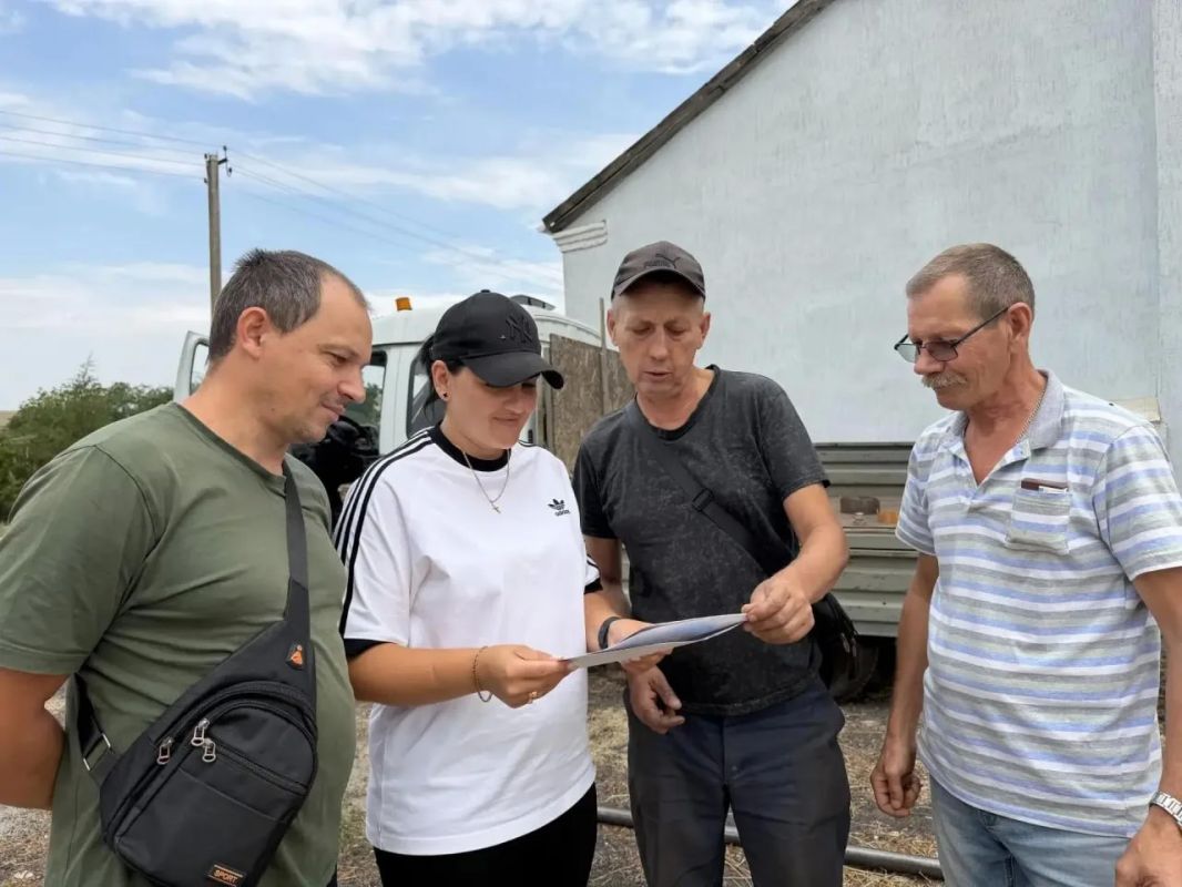 Точка безопасности. В Доме культуры села Новобогдановка прошла информационная акция по безопасности и противодействию терроризму и экстремизму Точка безопасности. В Доме культуры села Новобогдановка прошла информационная акция по безопасности и противодействию терроризму и экстремизму