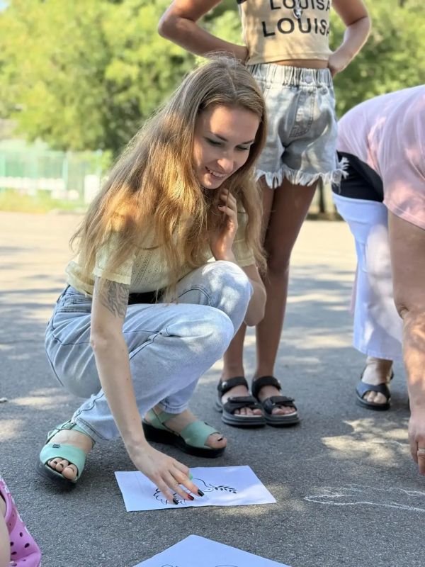 В парке Горького прошла трогательная акция «Рисунок мира» В парке Горького прошла трогательная акция «Рисунок мира»