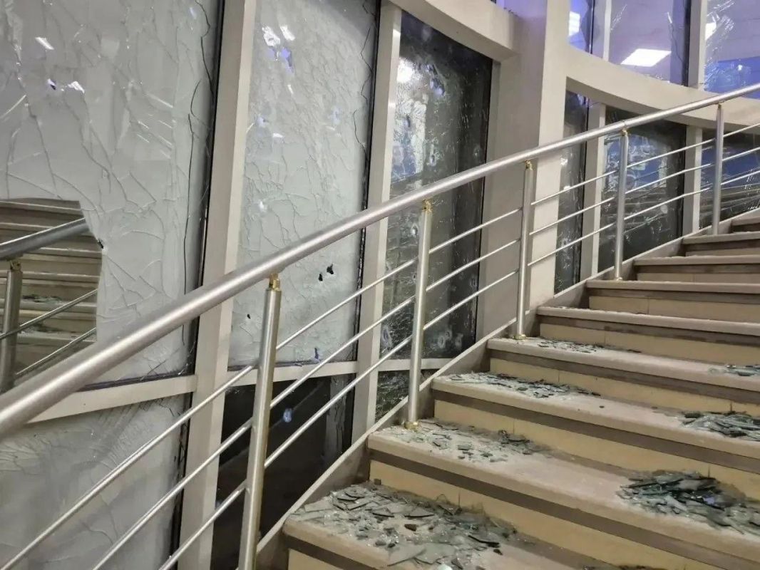 ВСУ ударили по штабу «Единой России» в Мелитополе ВСУ ударили по штабу «Единой России» в Мелитополе