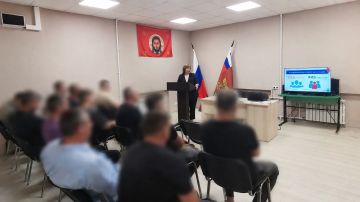 В рамках проекта "ИнформУИК" сотрудники Аппарата Избирательной комиссии Запорожской области регулярно посещают предприятия и организации областного центра - Мелитополя