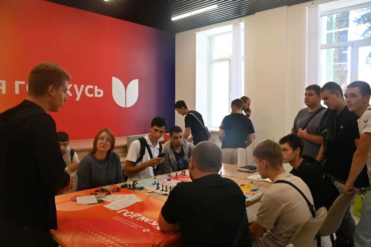 МелГУ провел ярмарку НКО для студентов МелГУ провел ярмарку НКО для студентов