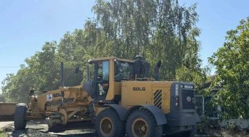 В Запорожской области дорожники выровняли 35 км дорог с переходным покрытием