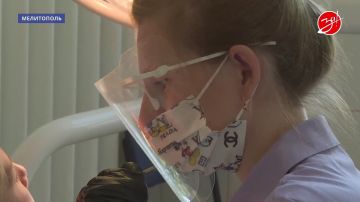 Специалисты Мелитопольской городской стоматологической поликлиники оказывают широкий спектр зубоврачебной помощи взрослым и детям