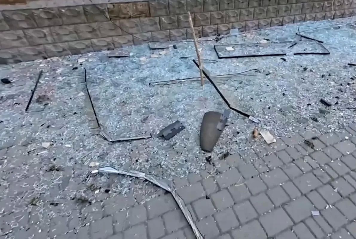 В Мелитополе в результате атаки БПЛА ВСУ было повреждено здание министерства АПК, сообщает канал "Никванта" В Мелитополе в результате атаки БПЛА ВСУ было повреждено здание министерства АПК, сообщает канал "Никванта"