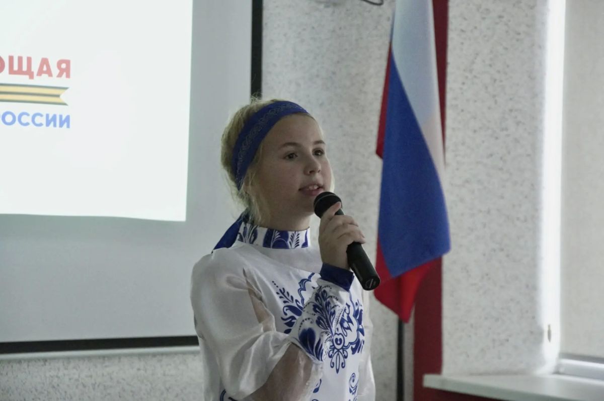 В школе №8 города Мелитополь представили Всероссийский конкурс «Связующая нить народов России» приуроченный ко Дню воссоединения Донецкой Народной Республики, Луганской Народной Республики, Запорожской области и Херсонской... В школе №8 города Мелитополь представили Всероссийский конкурс «Связующая нить народов России» приуроченный ко Дню воссоединения Донецкой Народной Республики, Луганской Народной Республики, Запорожской области и Херсонской...