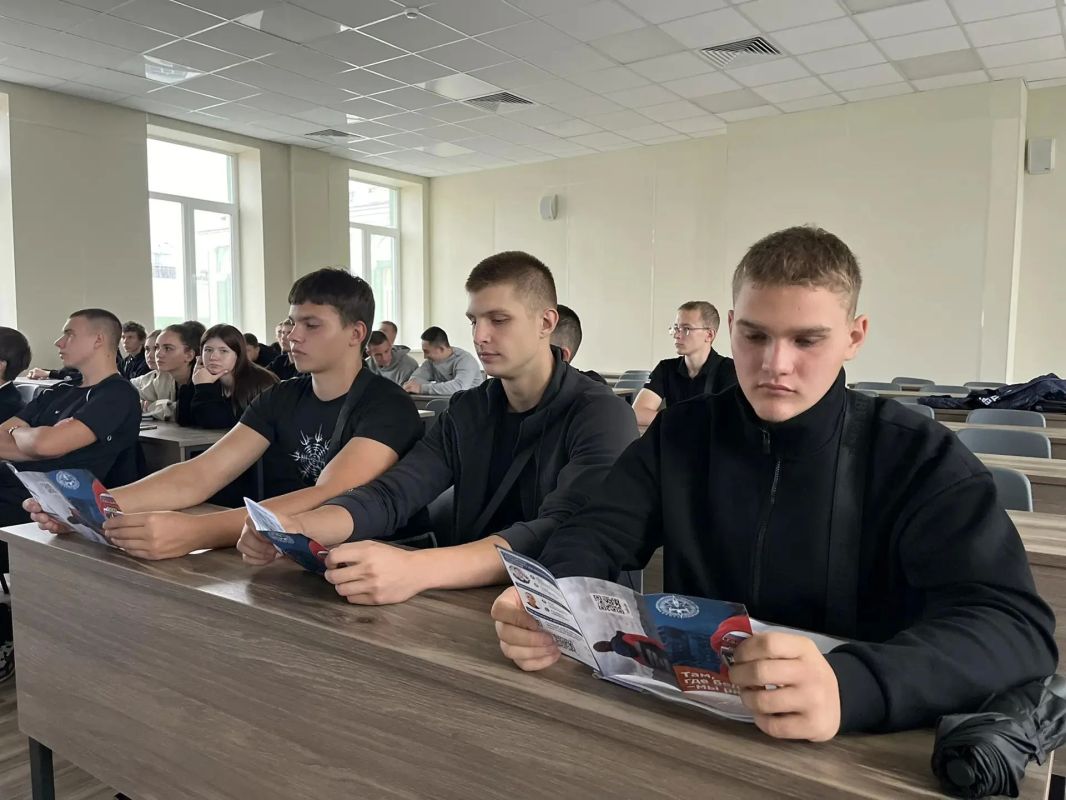 Провели встречи со студентами кафедры гражданской безопасности в Мелитопольском государственном университете Провели встречи со студентами кафедры гражданской безопасности в Мелитопольском государственном университете