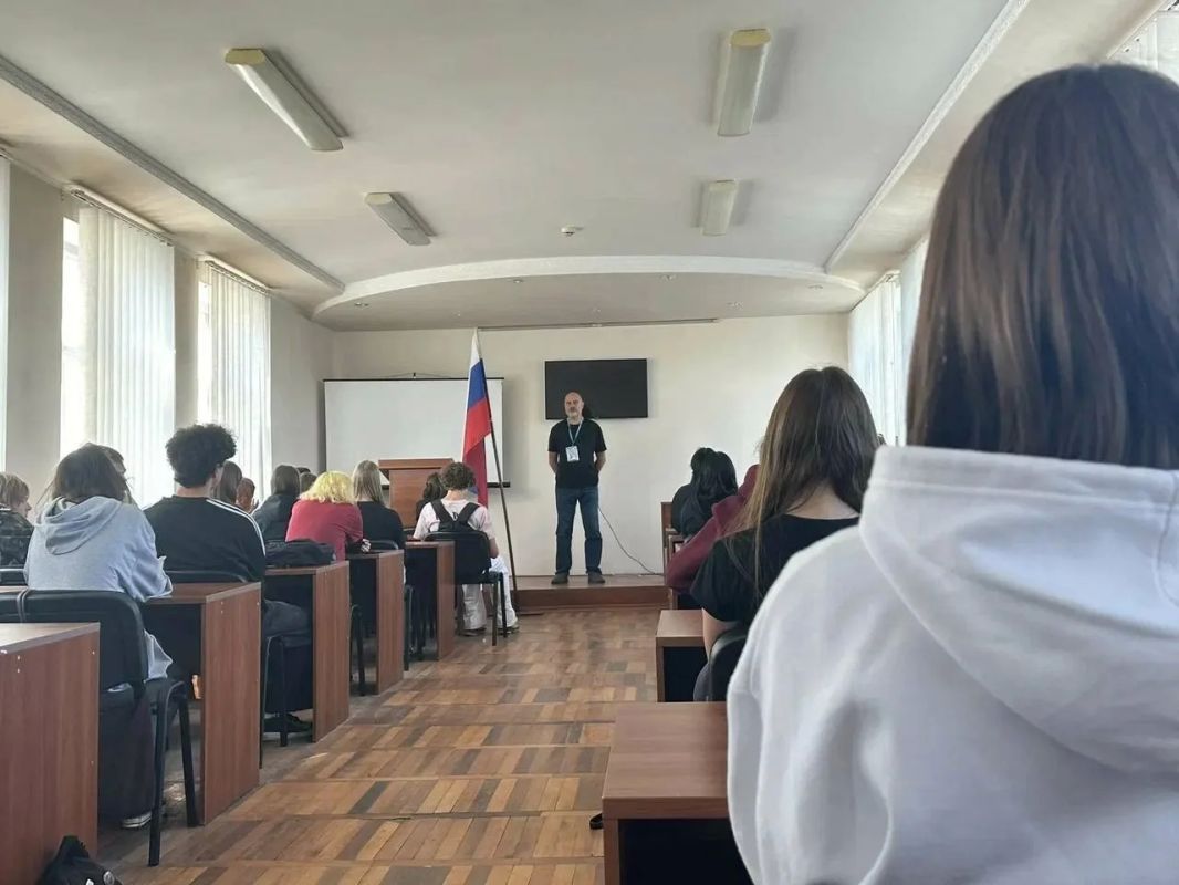 ЭКСКЛЮЗИВ В Запорожской области прошли лекции от Общества «Знание» ЭКСКЛЮЗИВ В Запорожской области прошли лекции от Общества «Знание»