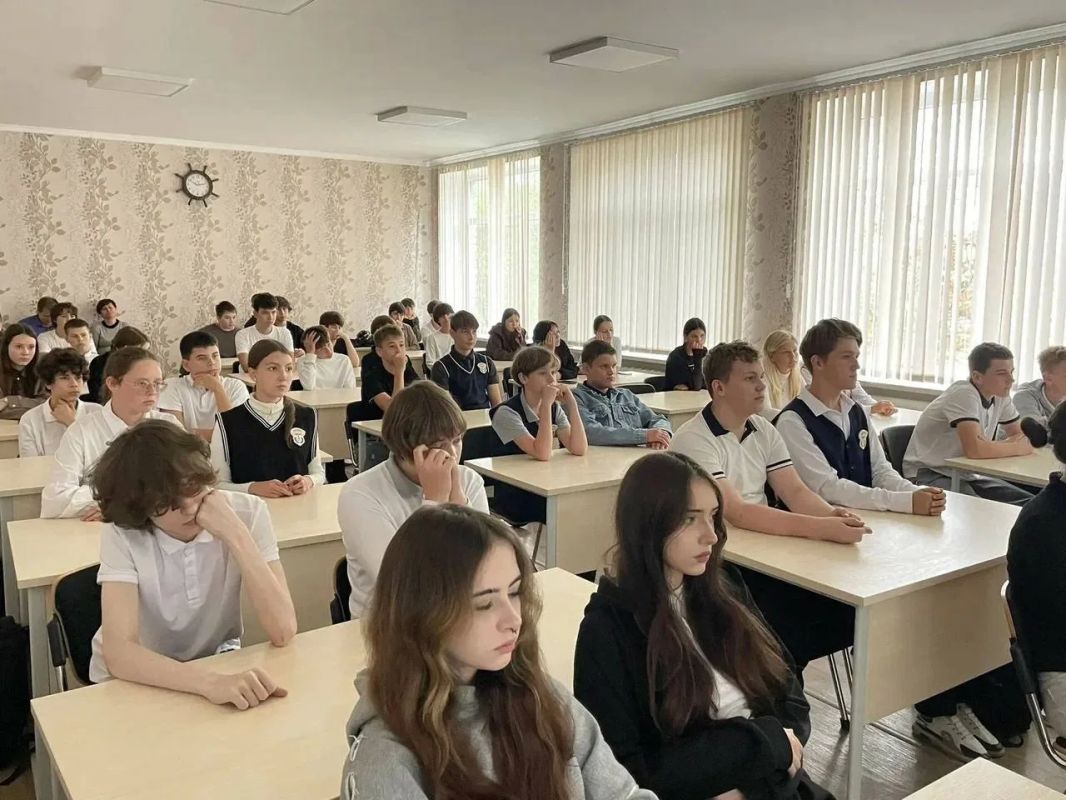 ЭКСКЛЮЗИВ В Запорожской области прошли лекции от Общества «Знание» ЭКСКЛЮЗИВ В Запорожской области прошли лекции от Общества «Знание»