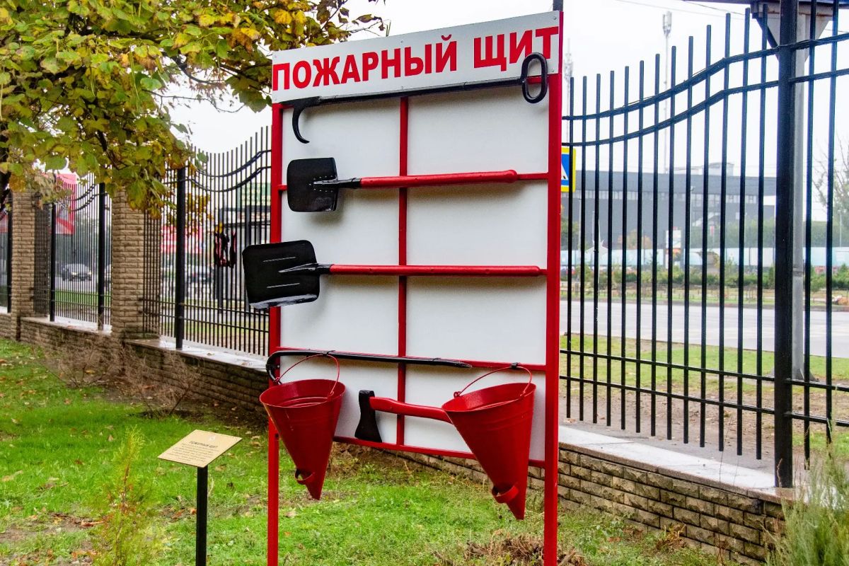 Мелитополе открыли сквер Огнеборцев Мелитополе открыли сквер Огнеборцев