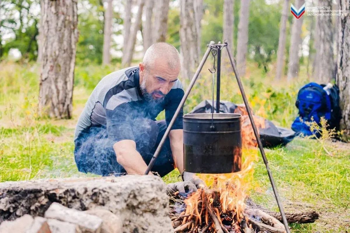 В Запорожской области прошел однодневный туристический поход для молодежи В Запорожской области прошел однодневный туристический поход для молодежи