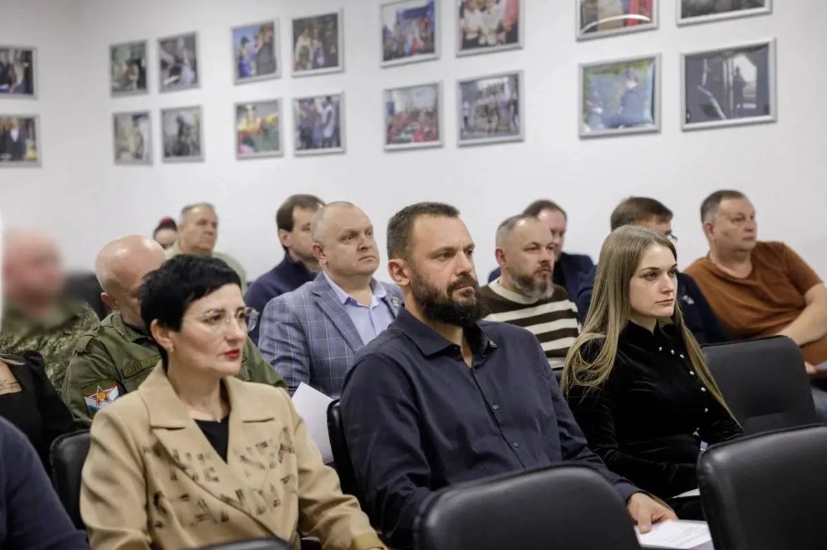 Евгений Балицкий: Провёл совещание с главами городских и муниципальных округов Запорожской области Евгений Балицкий: Провёл совещание с главами городских и муниципальных округов Запорожской области