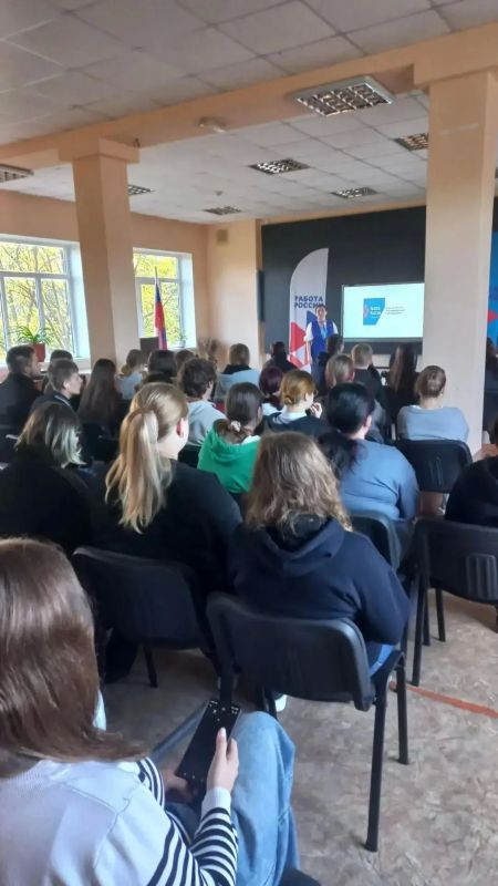 От студенческой скамьи к рабочему месту От студенческой скамьи к рабочему месту