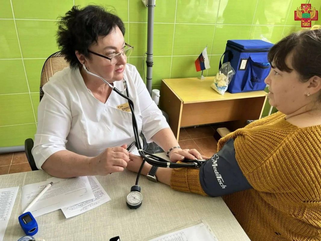 В Бердянском медицинском колледже прививки от гриппа сделали 58 человек В Бердянском медицинском колледже прививки от гриппа сделали 58 человек