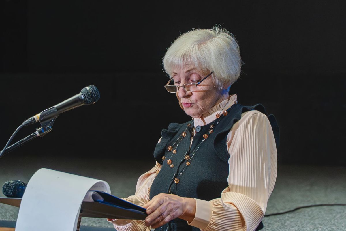 Матвиенко Ирина: Посетила творческий вечер, посвящённый 95летию Мелитопольского литературного объединения имени Павла Ловецкого Матвиенко Ирина: Посетила творческий вечер, посвящённый 95летию Мелитопольского литературного объединения имени Павла Ловецкого