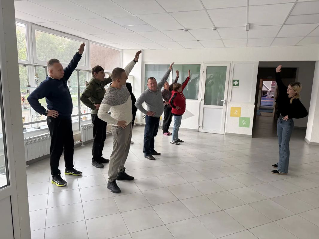 В спортивной школе № 1 состоялась оздоровительная зарядка «Активное долголетие» для работников учреждения В спортивной школе № 1 состоялась оздоровительная зарядка «Активное долголетие» для работников учреждения