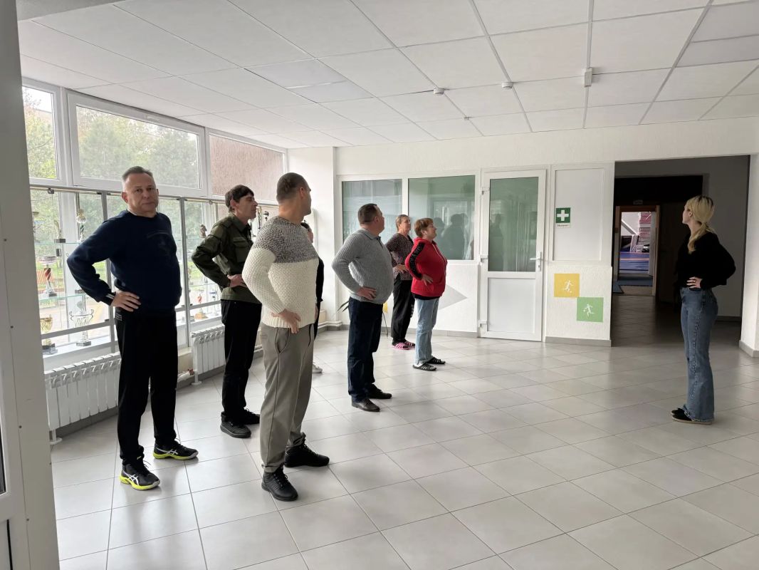 В спортивной школе № 1 состоялась оздоровительная зарядка «Активное долголетие» для работников учреждения В спортивной школе № 1 состоялась оздоровительная зарядка «Активное долголетие» для работников учреждения